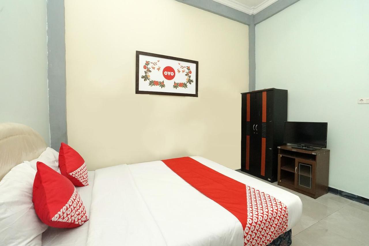 Kartika Syariah Homestay By Stayku Σουραμπάγια Εξωτερικό φωτογραφία