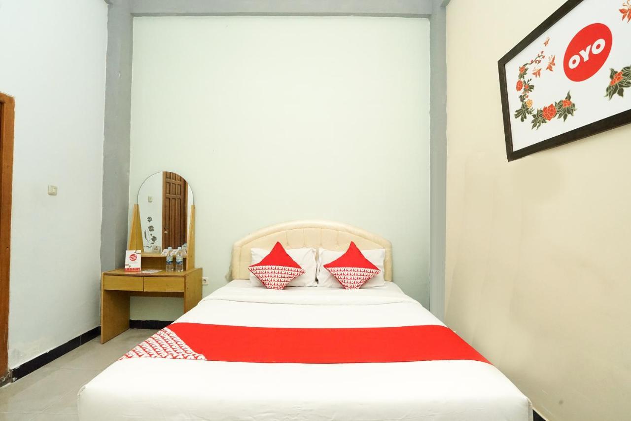 Kartika Syariah Homestay By Stayku Σουραμπάγια Εξωτερικό φωτογραφία